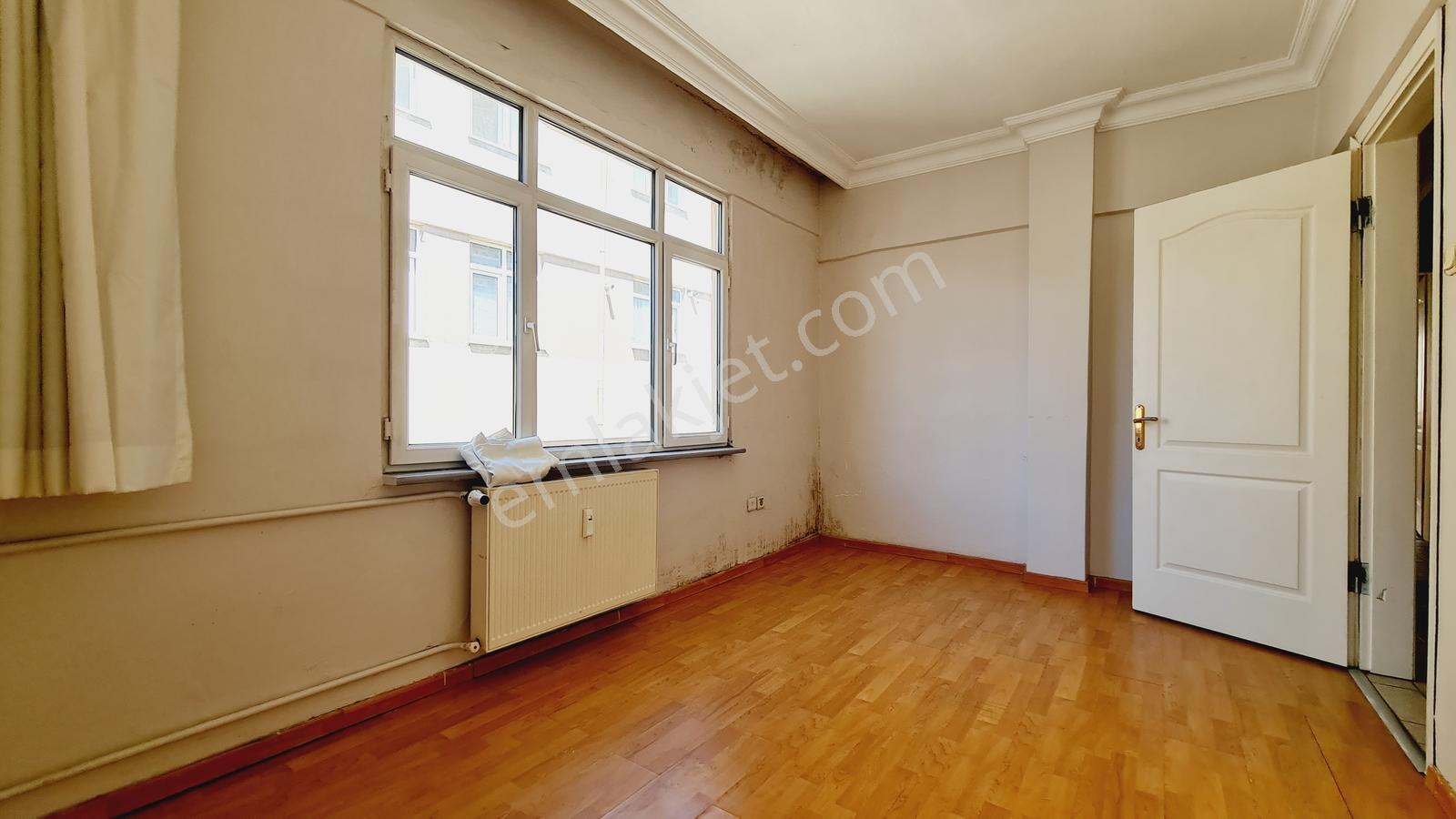 Zuhuratbaba Yücetarla Caddesine Meydana Yakın 110m2 3+1 Arakat - Görsel 14