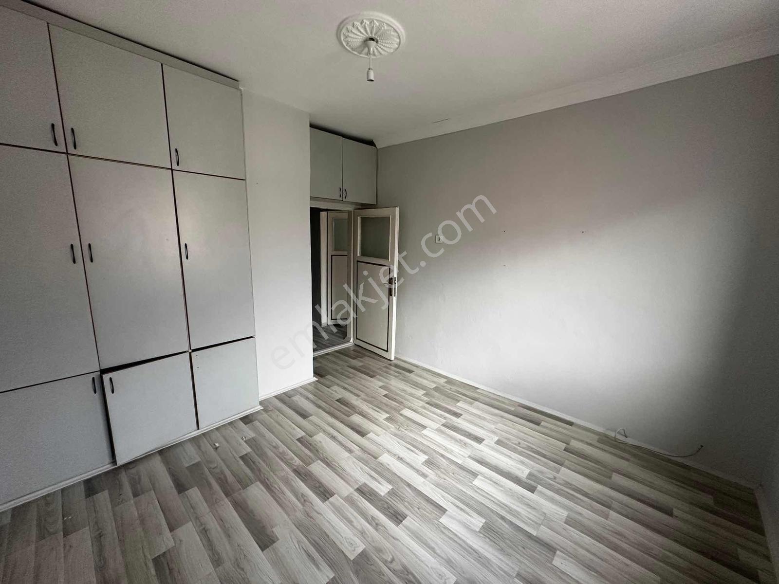 Asrın Emlak'tan Selçuklu Mh.kiralık 2+1 Kombili Temiz Daire - Görsel 25