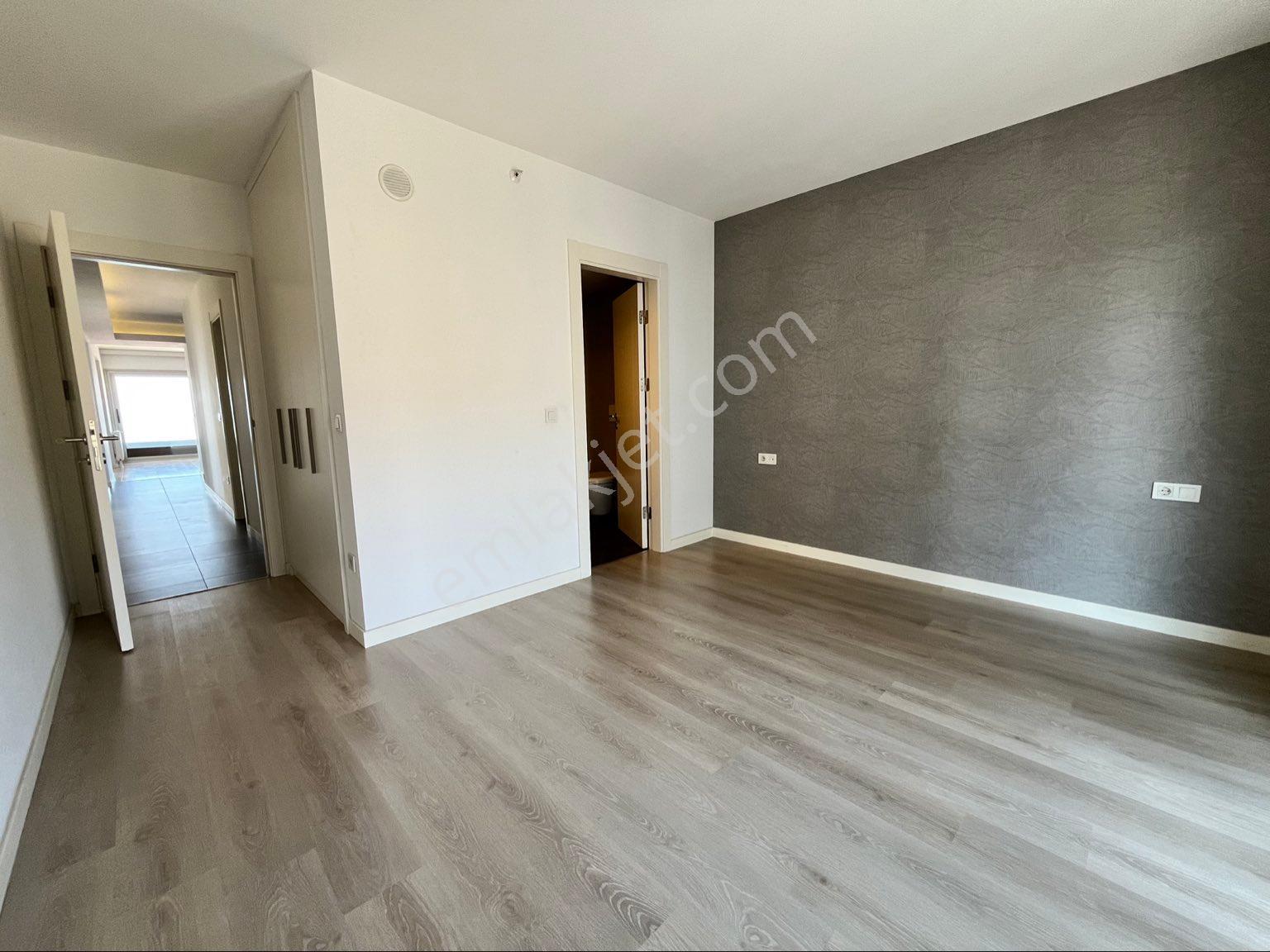 Karşıyaka 360 Sitesi 3+1 Kiralık Daire - Görsel 41