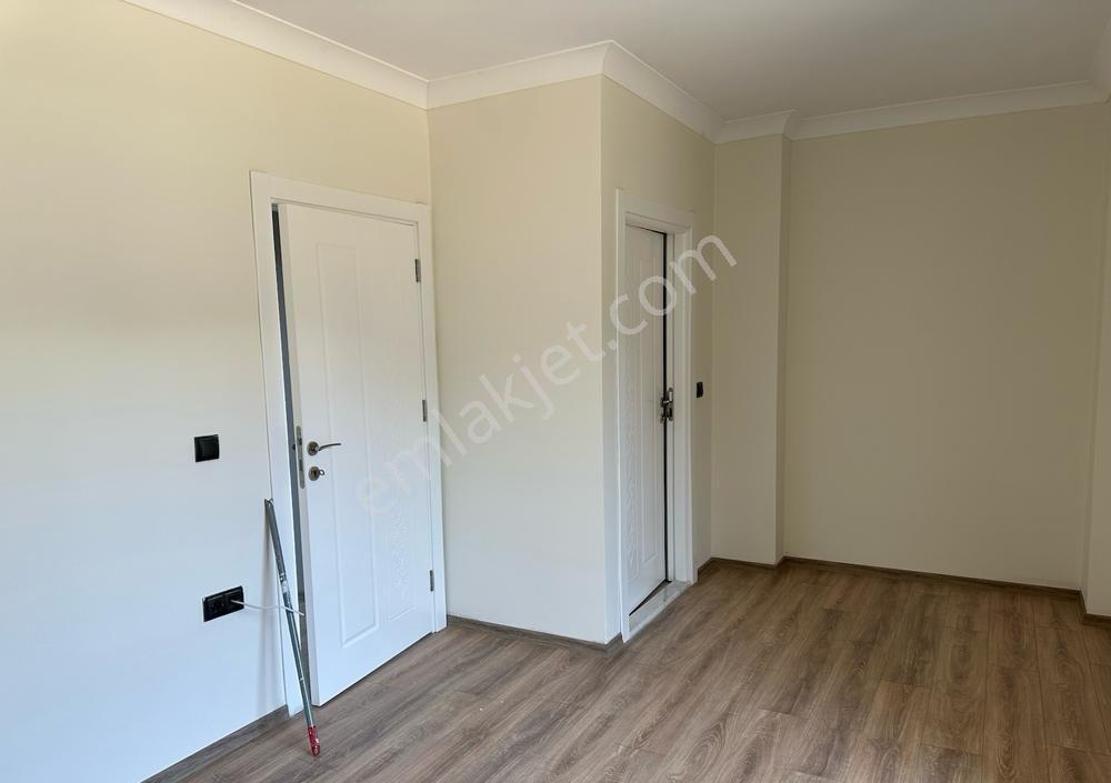 Deniz Manzaralı Triplex Havuzlu Villa - Görsel 23