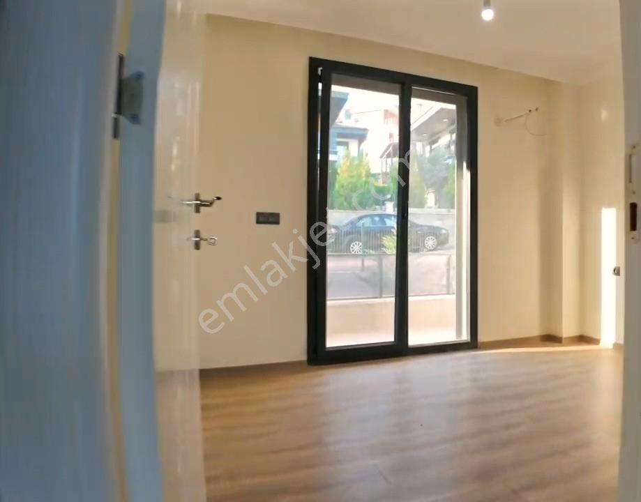 Deniz Manzaralı Triplex Havuzlu Villa - Görsel 7