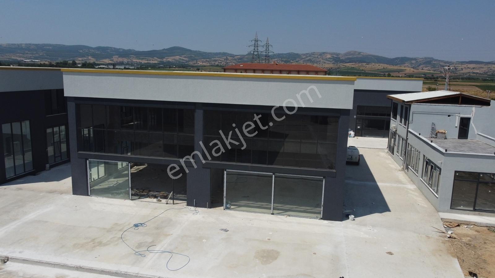 Karataş'tan 200 M2 Galeri Sitesinde Satılık Sıfır Dükkan - Görsel 6