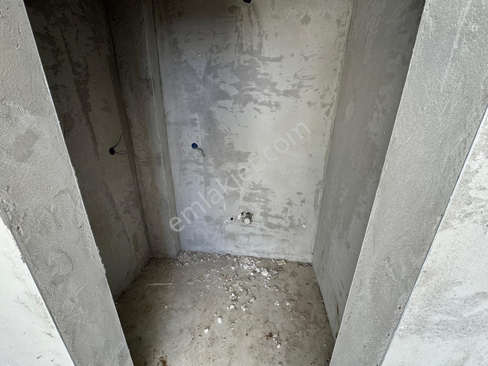 Karataş'tan 200 M2 Galeri Sitesinde Satılık Sıfır Dükkan - Görsel 10