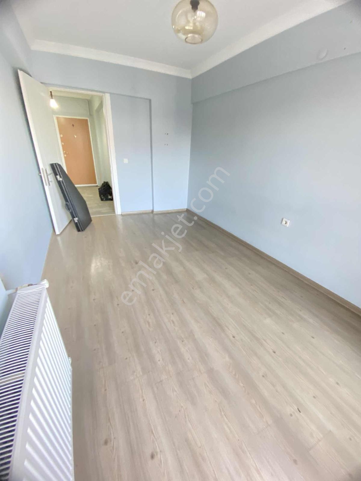 Kiralık 3+1 Çok Geniş Ferah Anayola Sıfır - Görsel 17