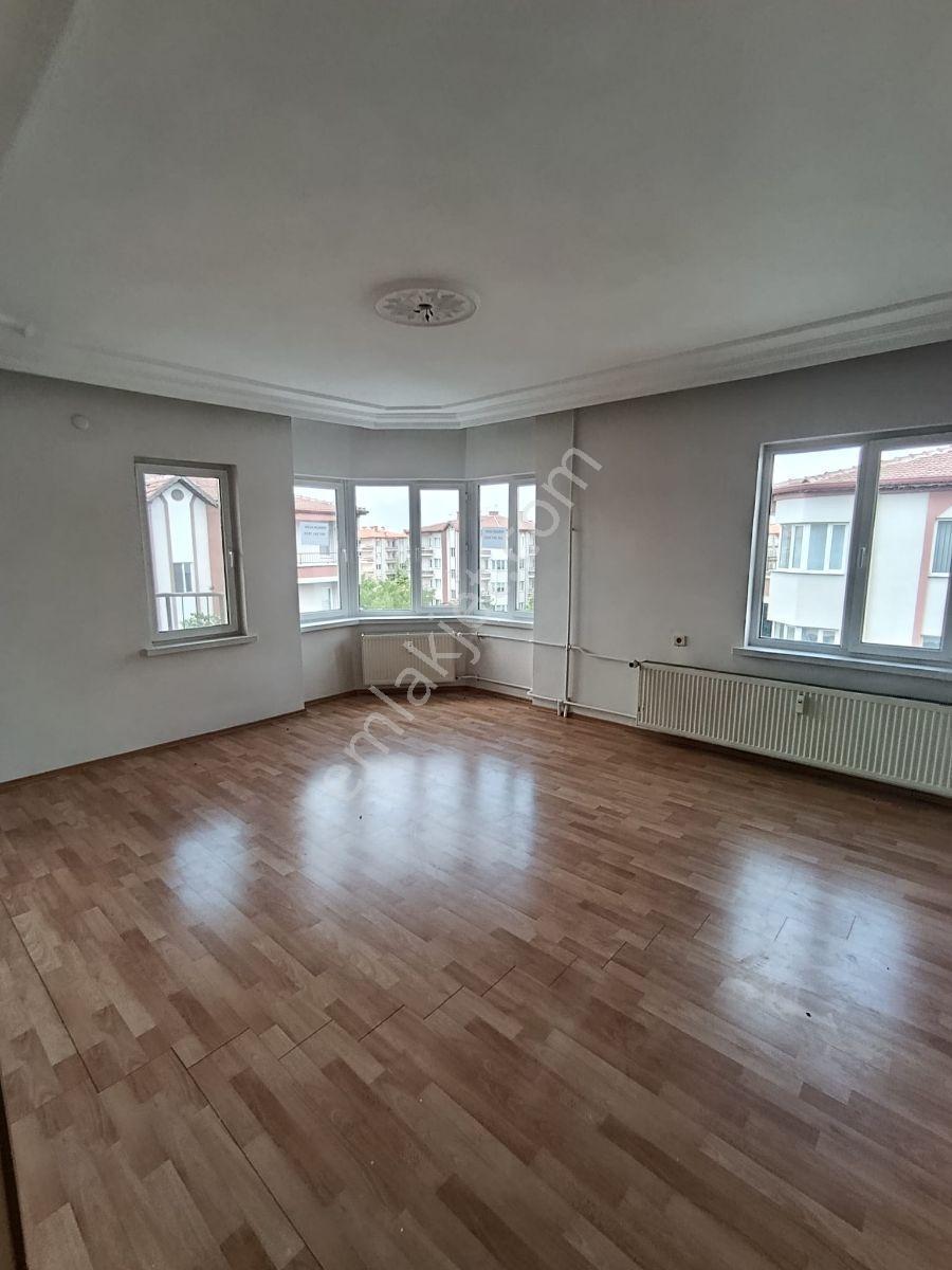 Pırlanta'dan Uydukent Zafer Sitesinde 2+1 Geniş Kiralık Daire - Görsel 12