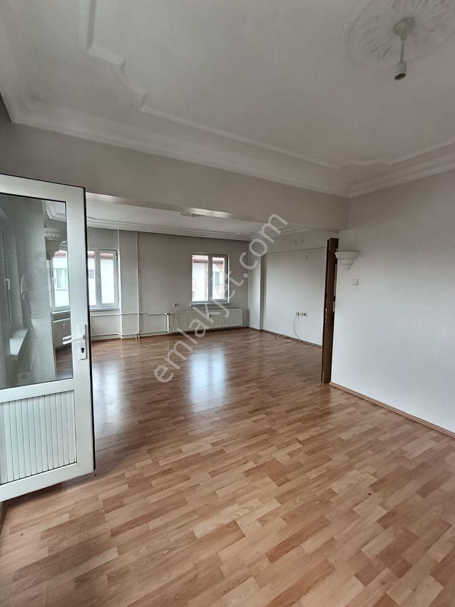 Pırlanta'dan Uydukent Zafer Sitesinde 2+1 Geniş Kiralık Daire - Görsel 13