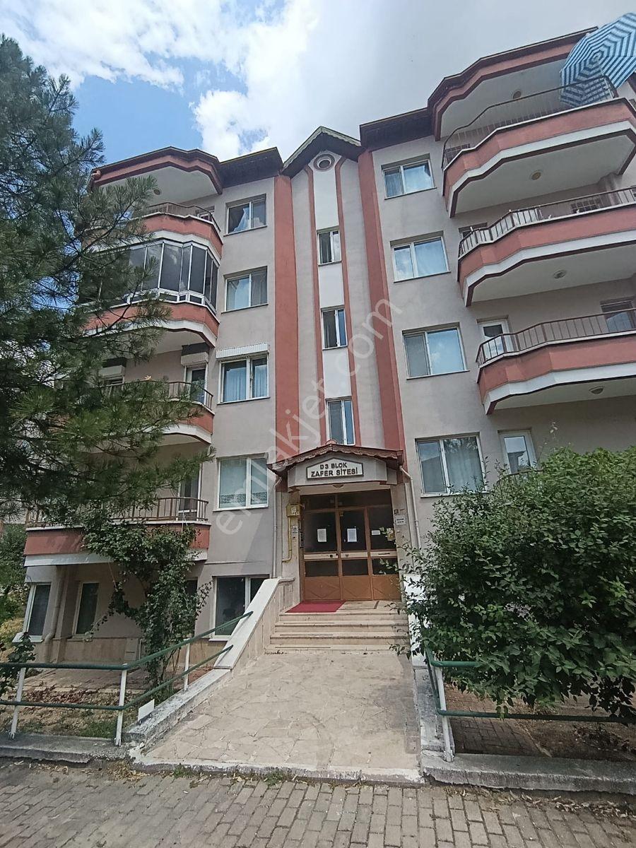 Pırlanta'dan Uydukent Zafer Sitesinde 2+1 Geniş Kiralık Daire