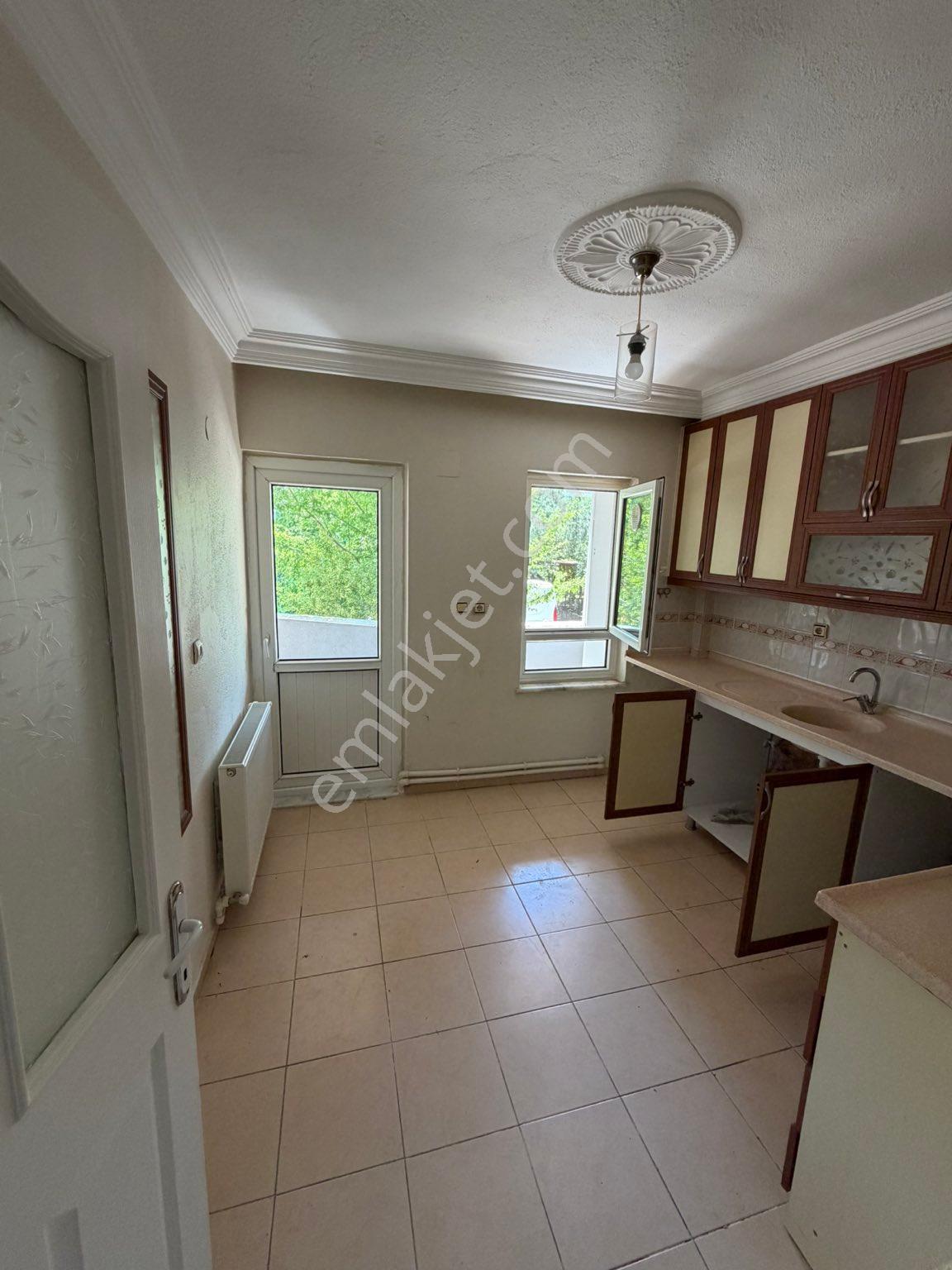 Eğitim Araştırmaya 10 Dakika Yakınlıkta Geniş Ferah 2+1 Bahçeli Ev(memura Uygun) Ulukent Sitesi