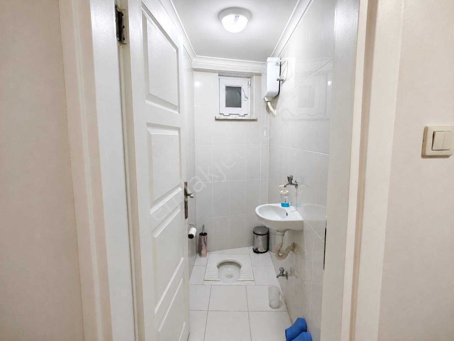 Remax Leon Emirsultan ' Da Masrafsız Manzaralı 2+1 Satılık Daire - Görsel 24