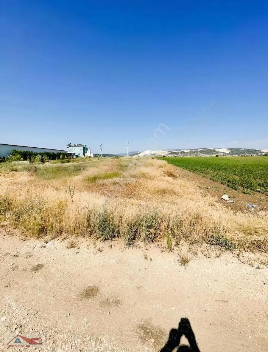 Elektrik Su Yol Köşe Başı Kaçmaz Yatırımda İdeal İlçeye Yakın