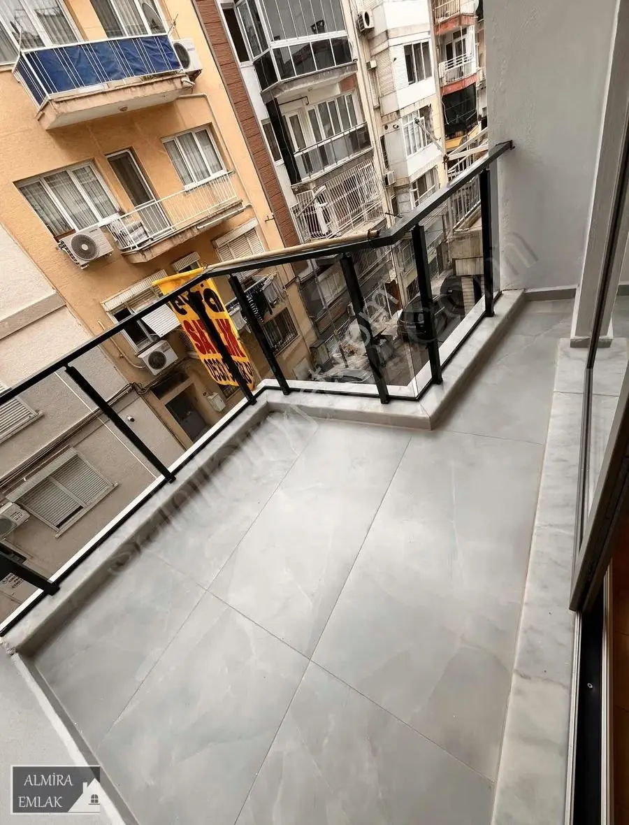 Metro Yakını Lüks Dekorlu 3+1 120m2 Çift Cepheli Arakat Daire