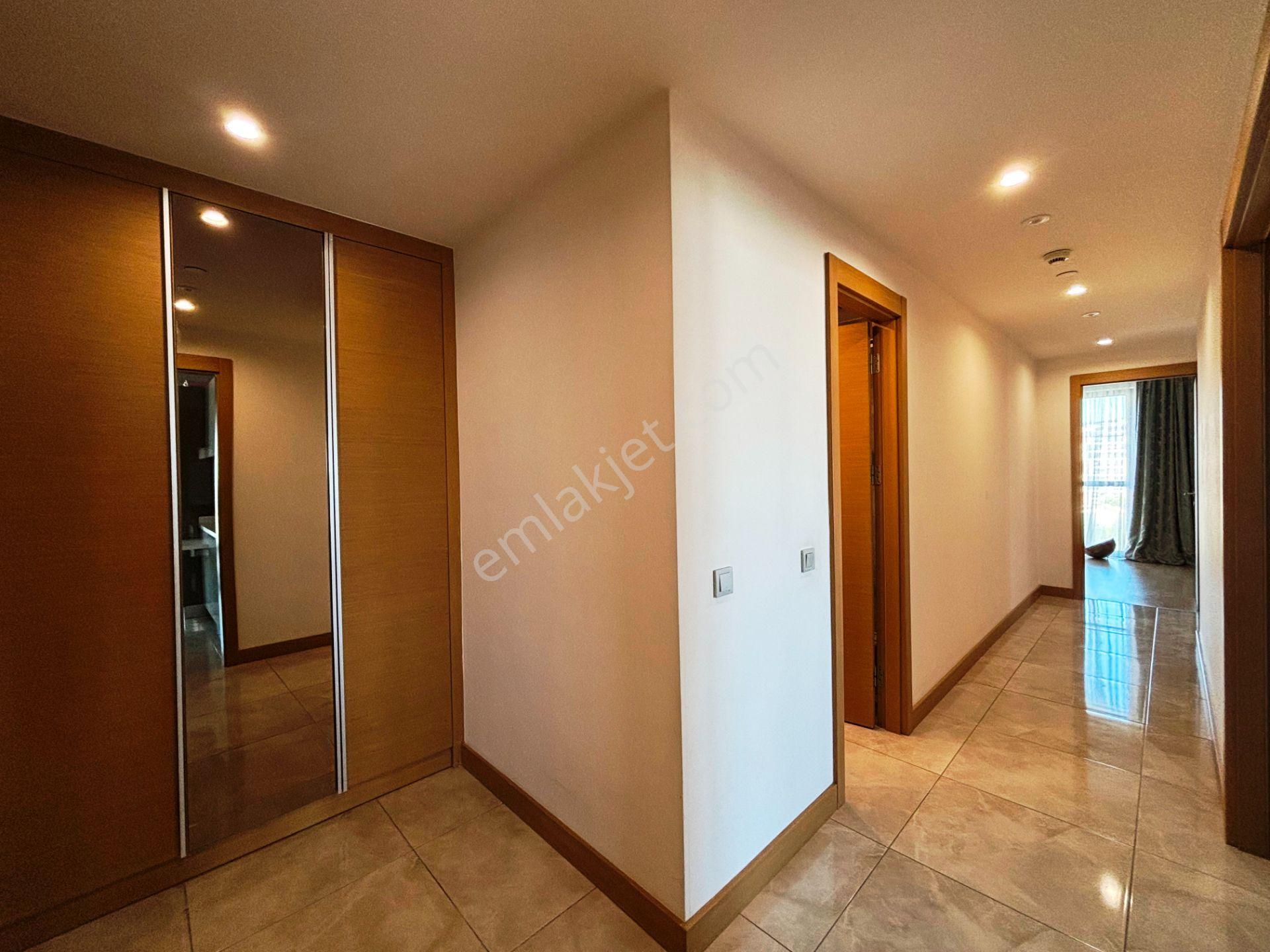 Kartal Mesa Marmara 147m2 Masrafsız Eşyalı Yüksek Kat Kiralık 3+1 - Görsel 12