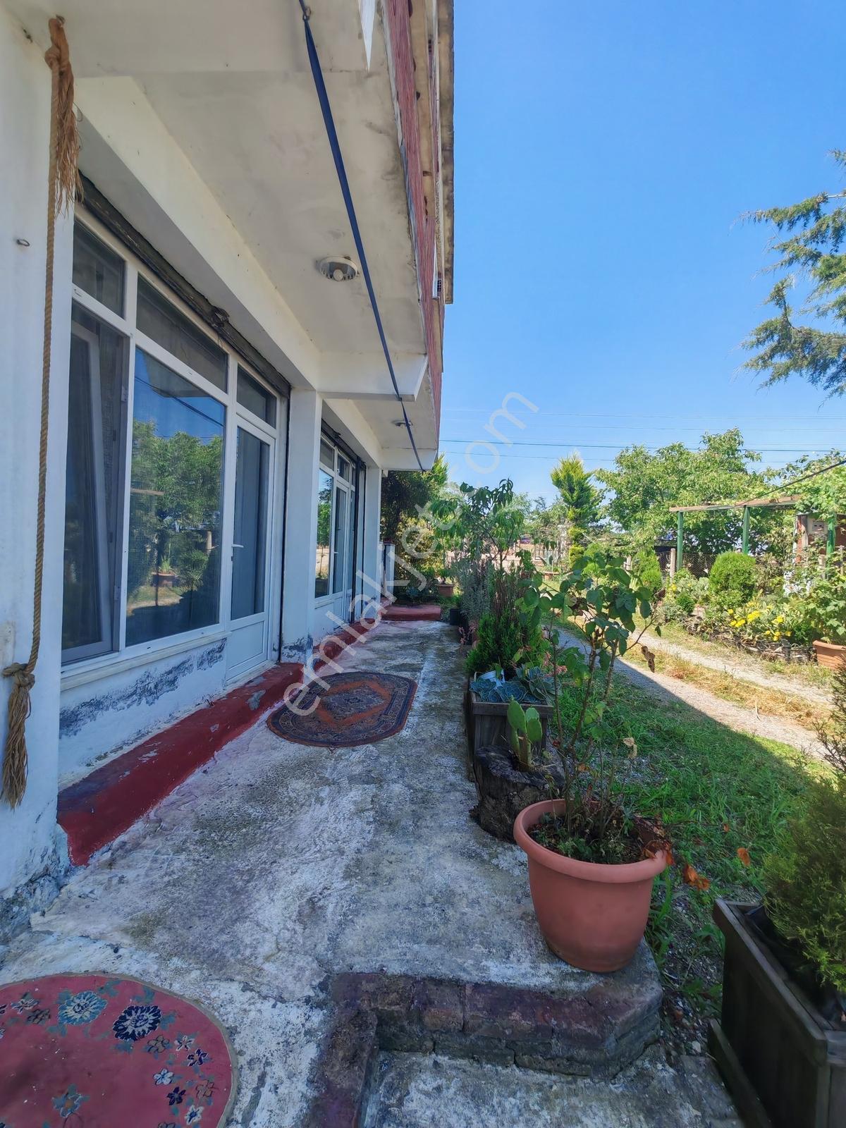 Doğa İçinde 3162m2 Satılık 2 Katlı Müstakil Ev Ve Arazi - Görsel 19