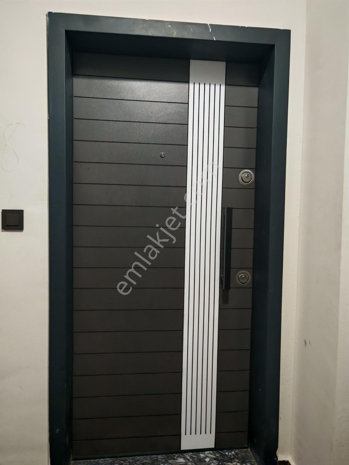 Tramvay Durağına Yakın Deniz Mazaralı Eşyalı Kiralık 1+1 Daire - Görsel 26