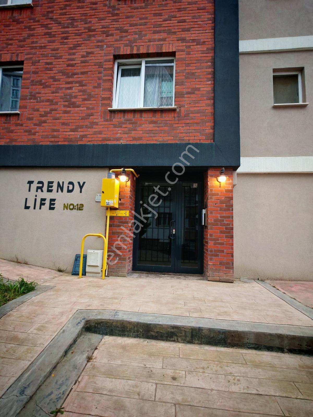 Tramvay Durağına Yakın Deniz Mazaralı Eşyalı Kiralık 1+1 Daire - Görsel 10