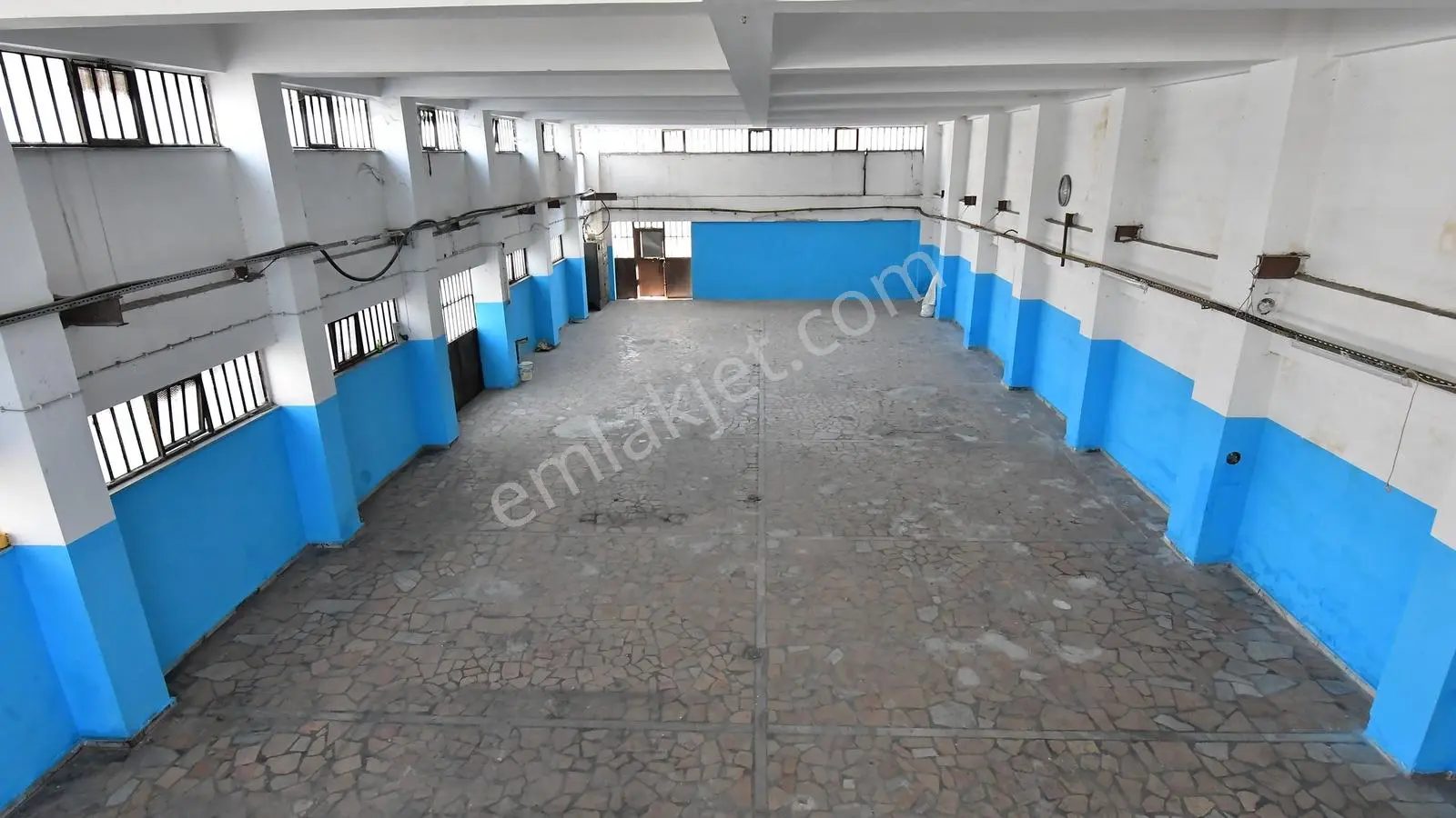 Bursa Osmangazi Küçükbalıklı'da 720 M² Kolonsuz Kiralık Fabrika - Görsel 4