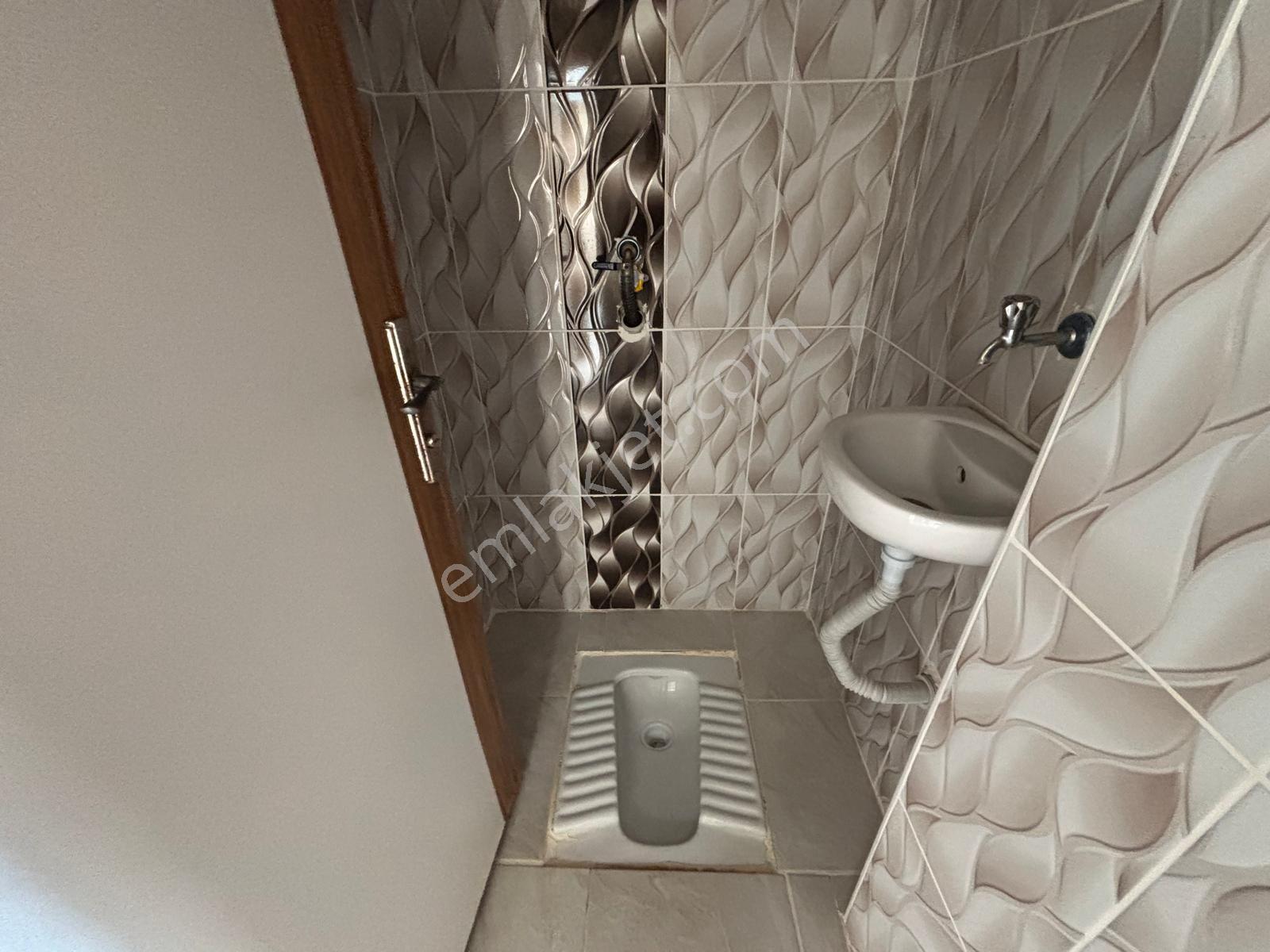 **eryıldız Gayrimenkul'den Bağlık Mah. Kiralık Lüks 2+1 2.kat Ön Cephe - Görsel 28