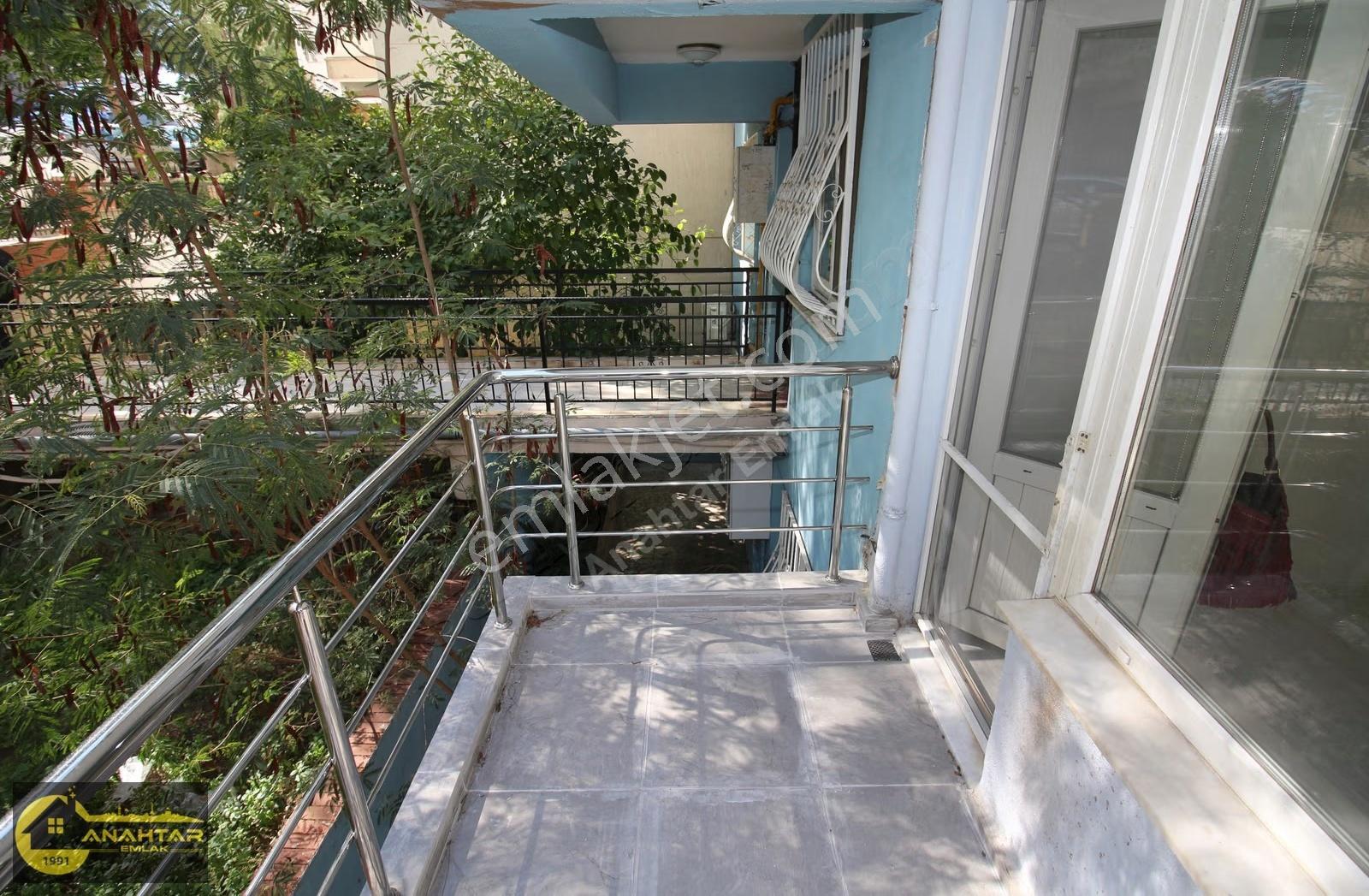 Basınsitesi Mahhallesinde Arakat Bakımlı 1+1 - Görsel 2