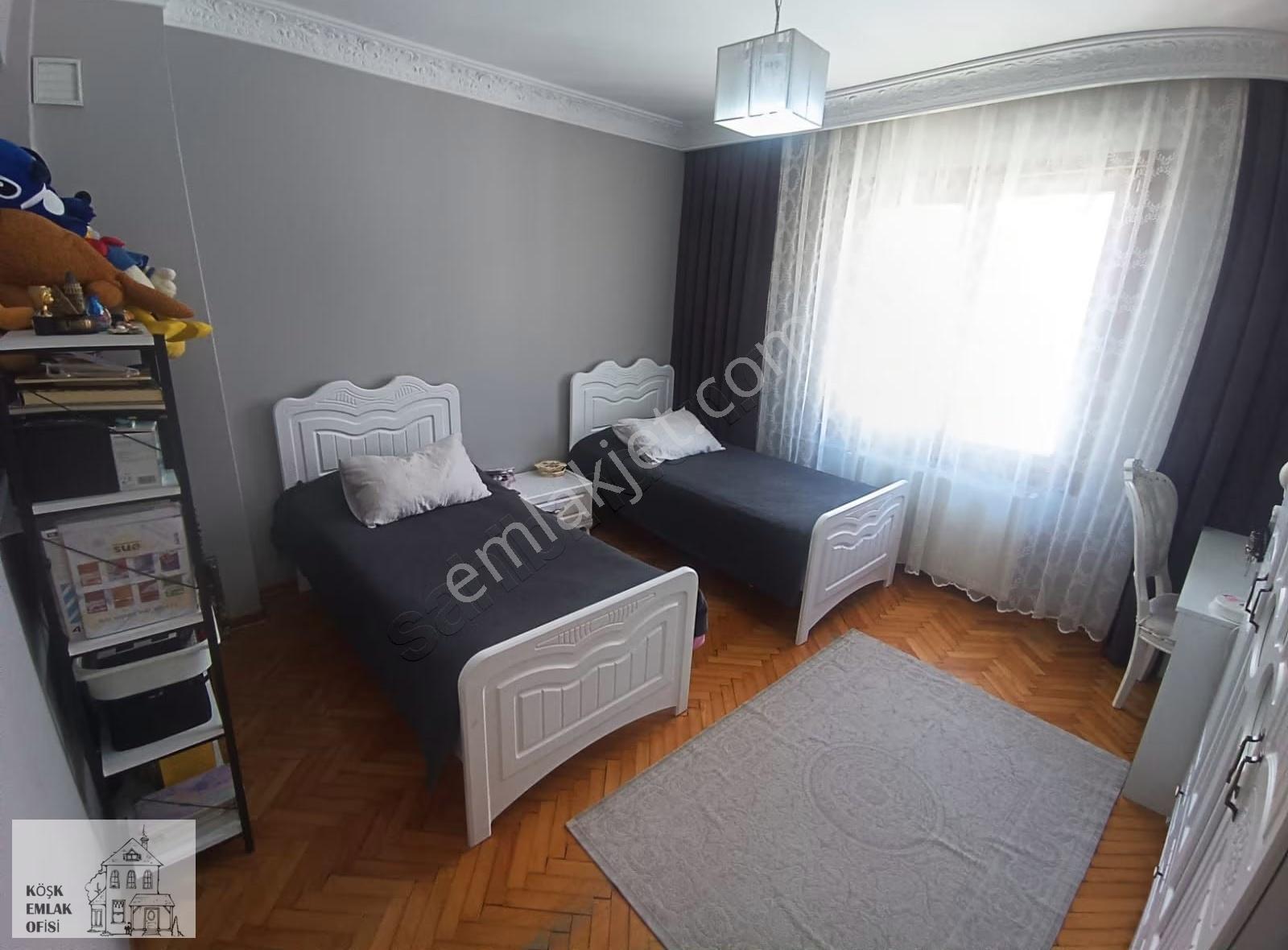 Bahçelievler Çalışlar Caddeye Ömür Plaza'ya Çok Yakın 3+1 165 M2 - Görsel 15