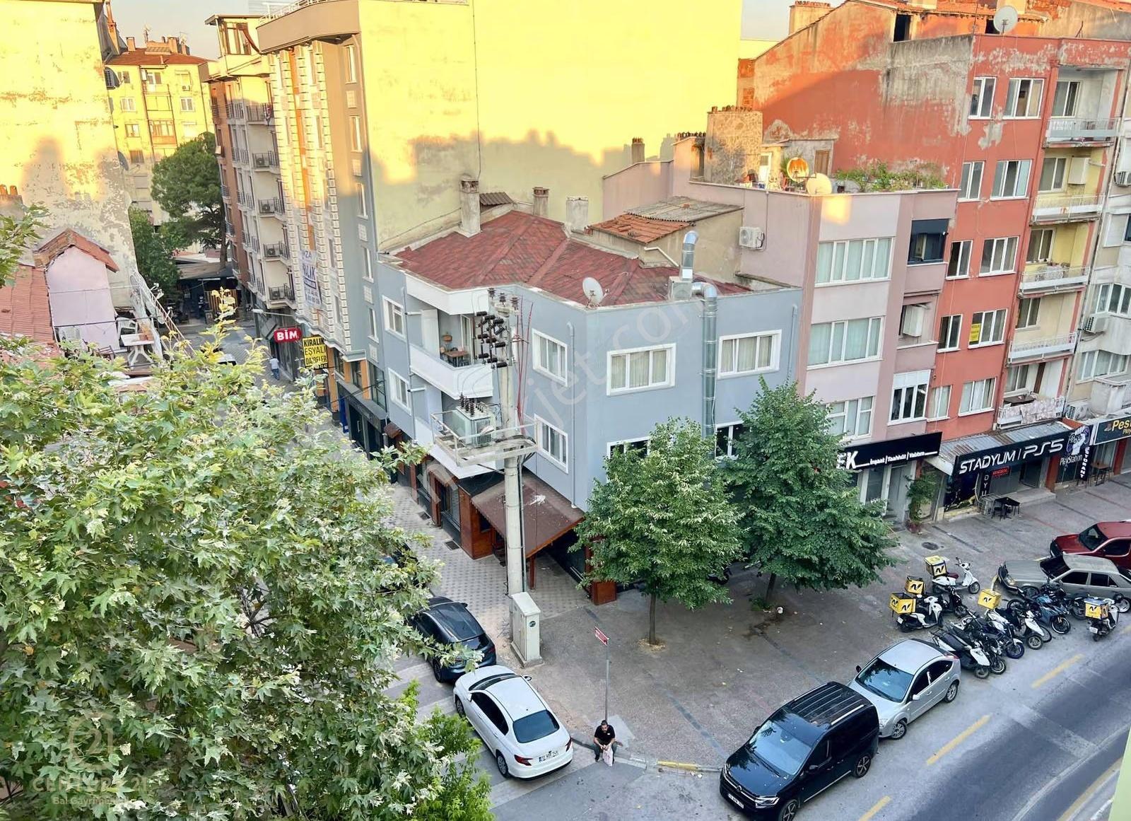 Atalar Caddesi Üzeri Merkezi Konum Satılık 2+1 Daire - Görsel 19