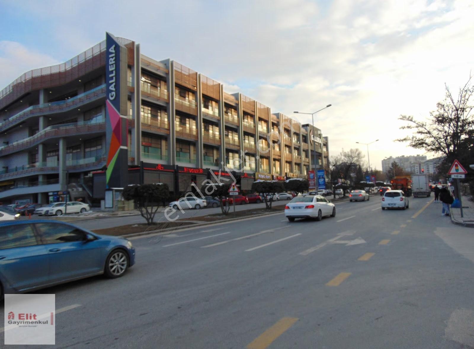 Elitten 3+1 Ümitköy Merkez Anacaddede Kombili 2banyolu Sitede - Görsel 2