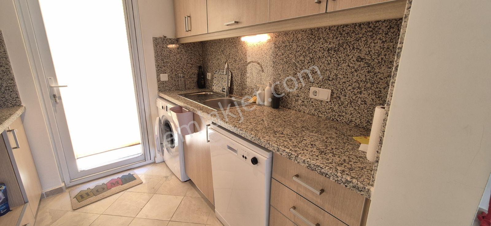 Eşyalı 4 Aylık Kiralık Kuşadası Golf 2+1 Deniz Havuz Manzaralı - Görsel 18