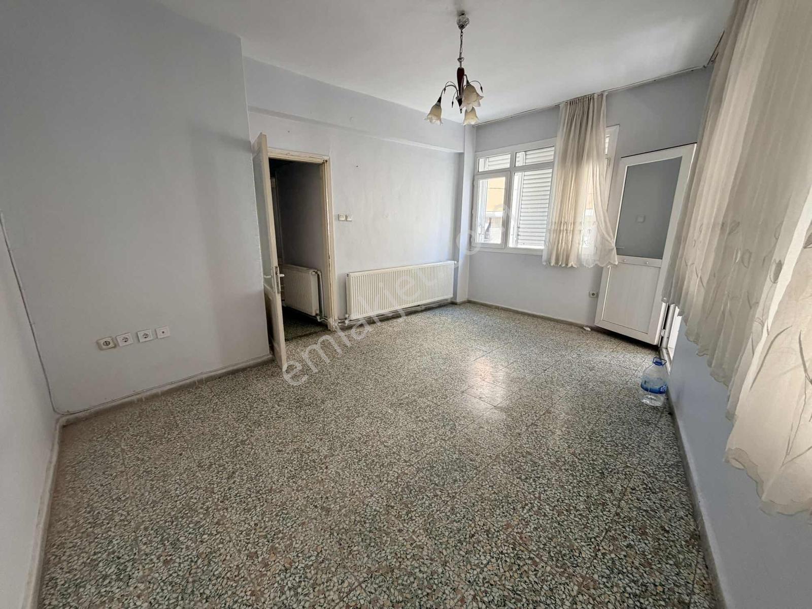 Karşıyaka Alaybeyde 2+1 Köşe Daire - Görsel 7