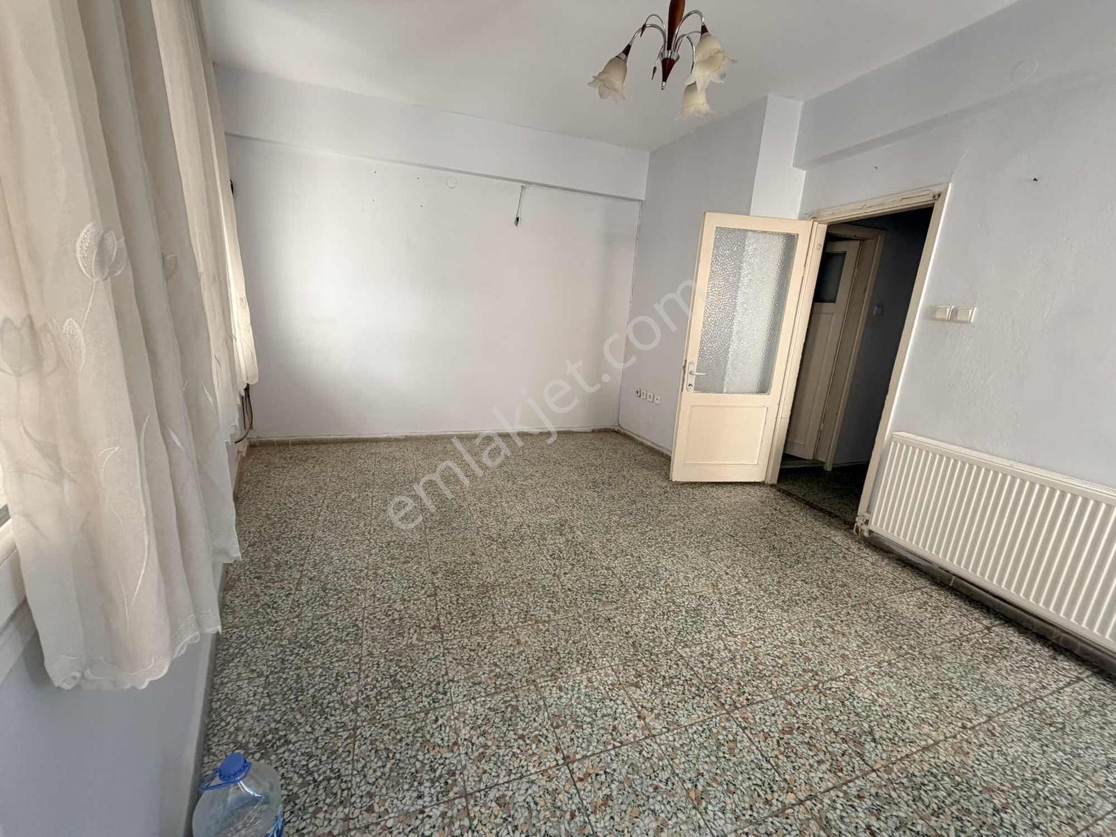 Karşıyaka Alaybeyde 2+1 Köşe Daire - Görsel 6