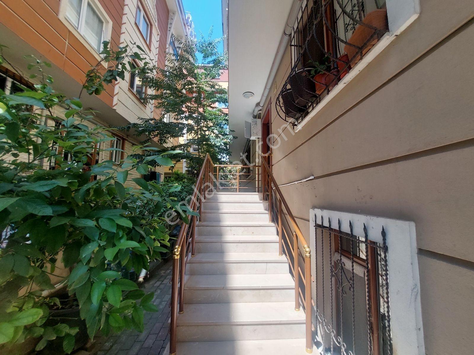 İnönü Mahallesi/hanlı Sokakta/metroya Yürüme Mesafesinde 4+1 - Görsel 9