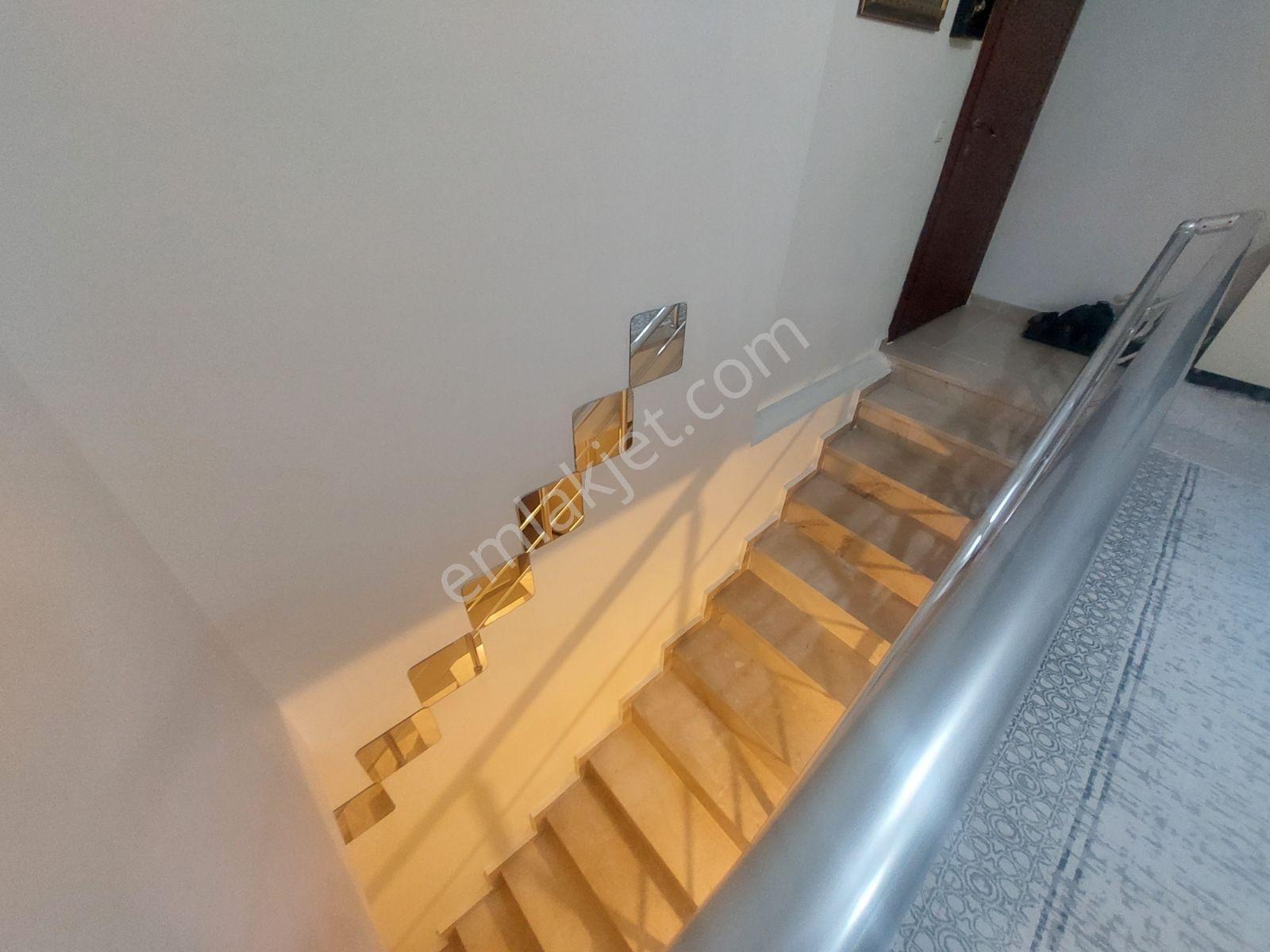İnönü Mahallesi/hanlı Sokakta/metroya Yürüme Mesafesinde 4+1 - Görsel 2