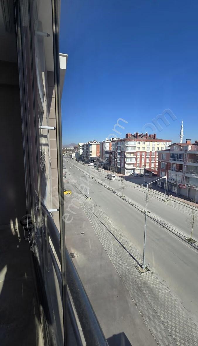 Çimenlik Cd. Cephe Satılık Arakat 2+1 Daire - Görsel 11
