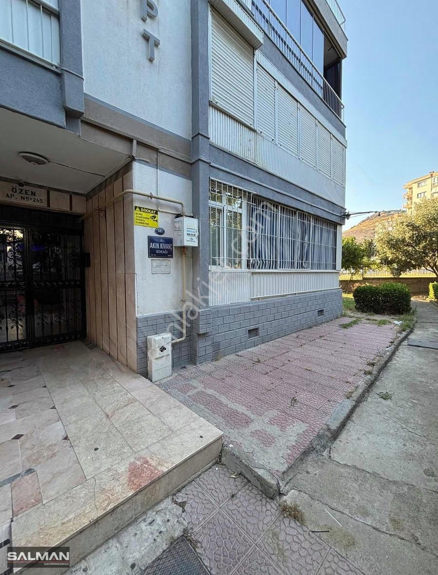 Salman'dan Bayraklı Postacılar Mah. Satılık 3+1 Köşe Daire - Görsel 16