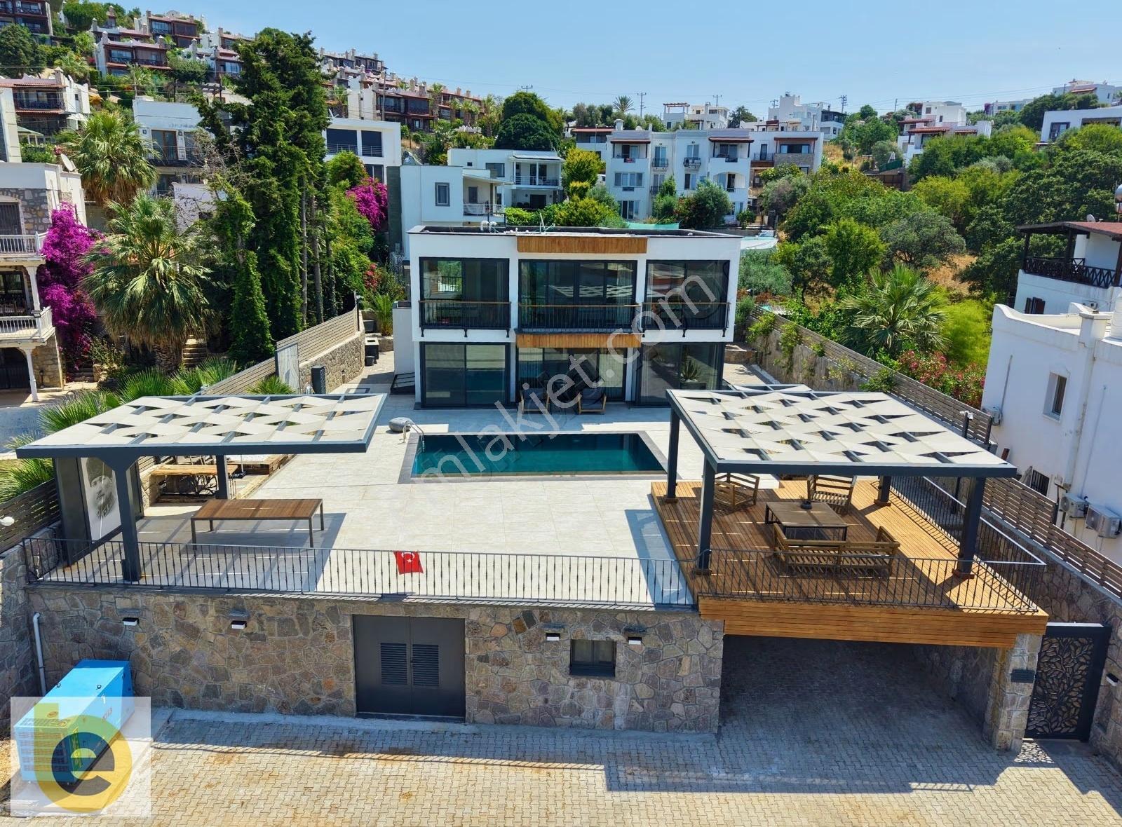 Yalıkavak'ta Deniz Manzaralı Ve Havuzlu 5+1 Müstakil Sıfır Villa - Görsel 9