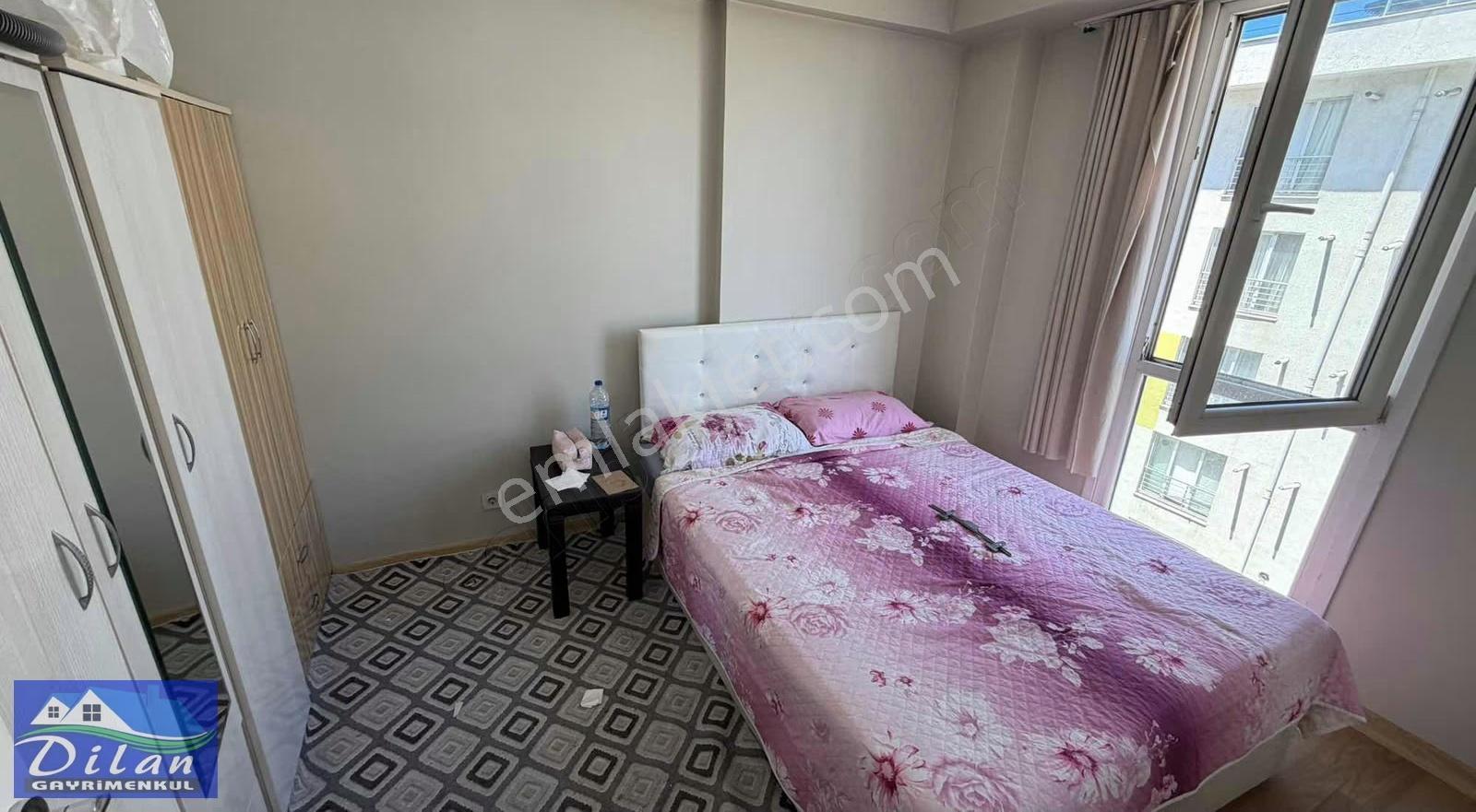 Site İçerisinde 1+1 Eşyalı Metrobüse 10 Dk Yürüme Mesafesinde - Görsel 3