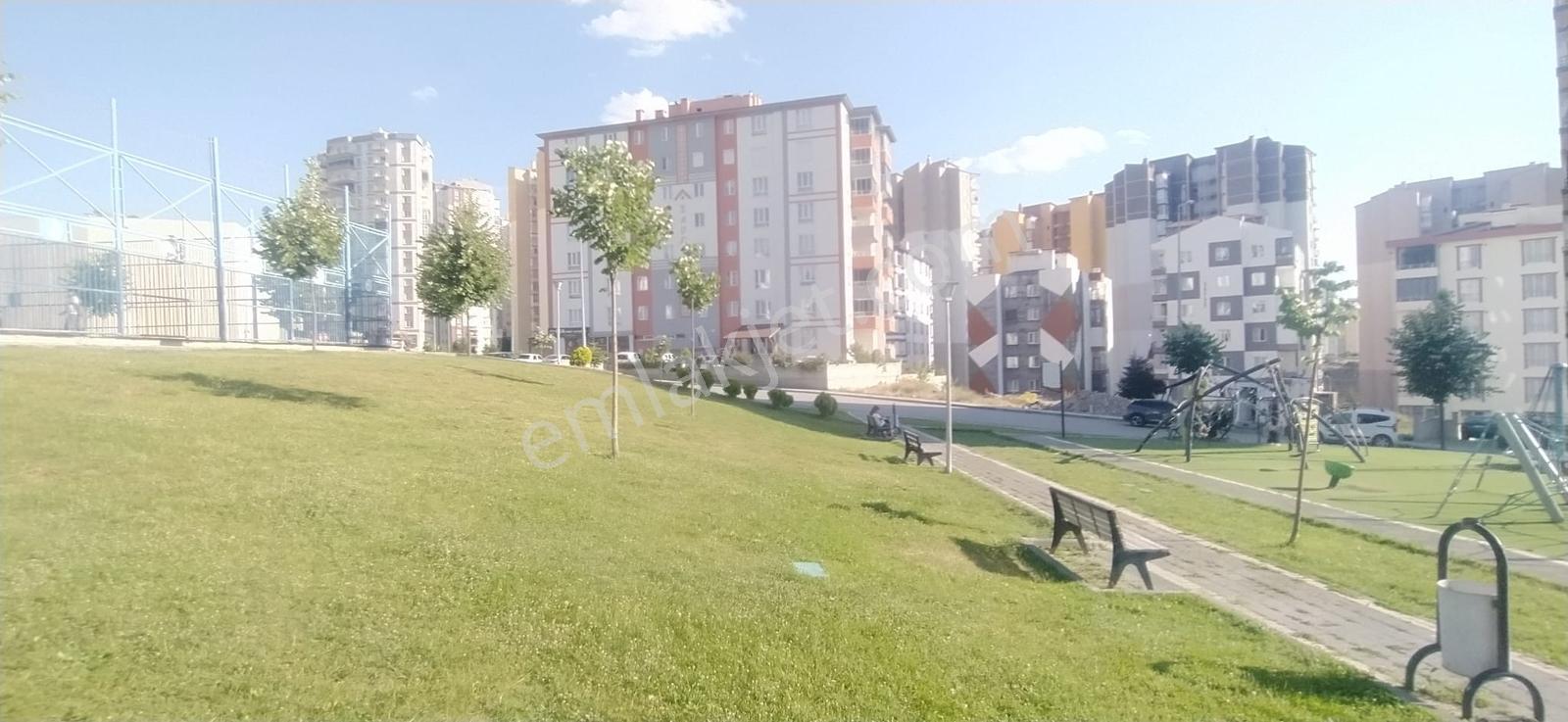 Şirintepe'de Güzel Loksayonda Temiz Bakımlı 3+1 Daire - Görsel 34