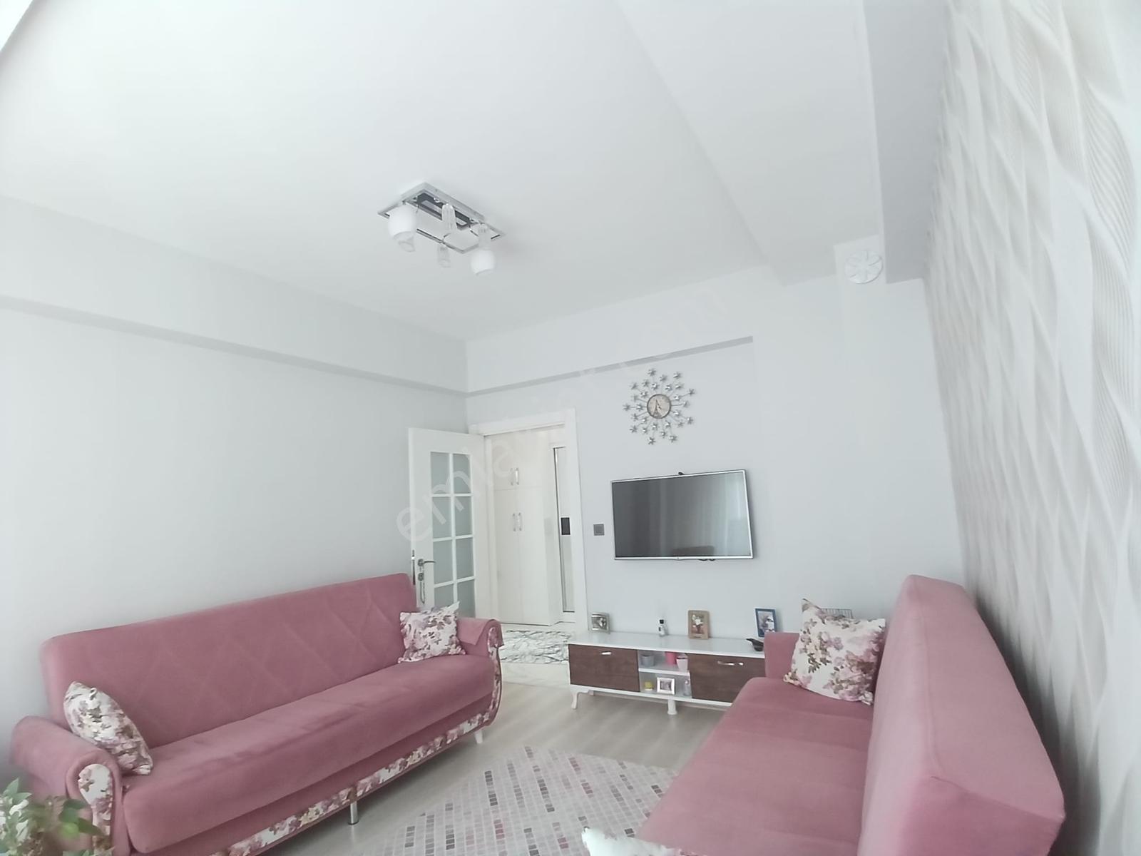 Şirintepe'de Güzel Loksayonda Temiz Bakımlı 3+1 Daire - Görsel 11