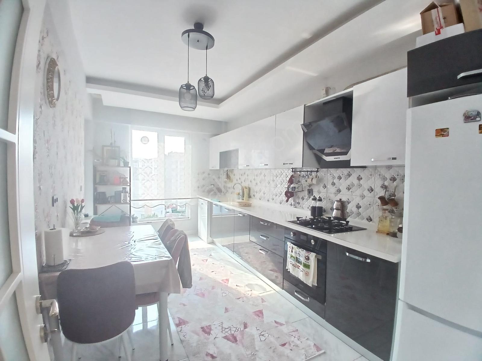 Şirintepe'de Güzel Loksayonda Temiz Bakımlı 3+1 Daire - Görsel 14
