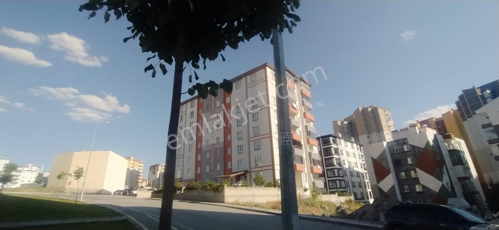Şirintepe'de Güzel Loksayonda Temiz Bakımlı 3+1 Daire - Görsel 23