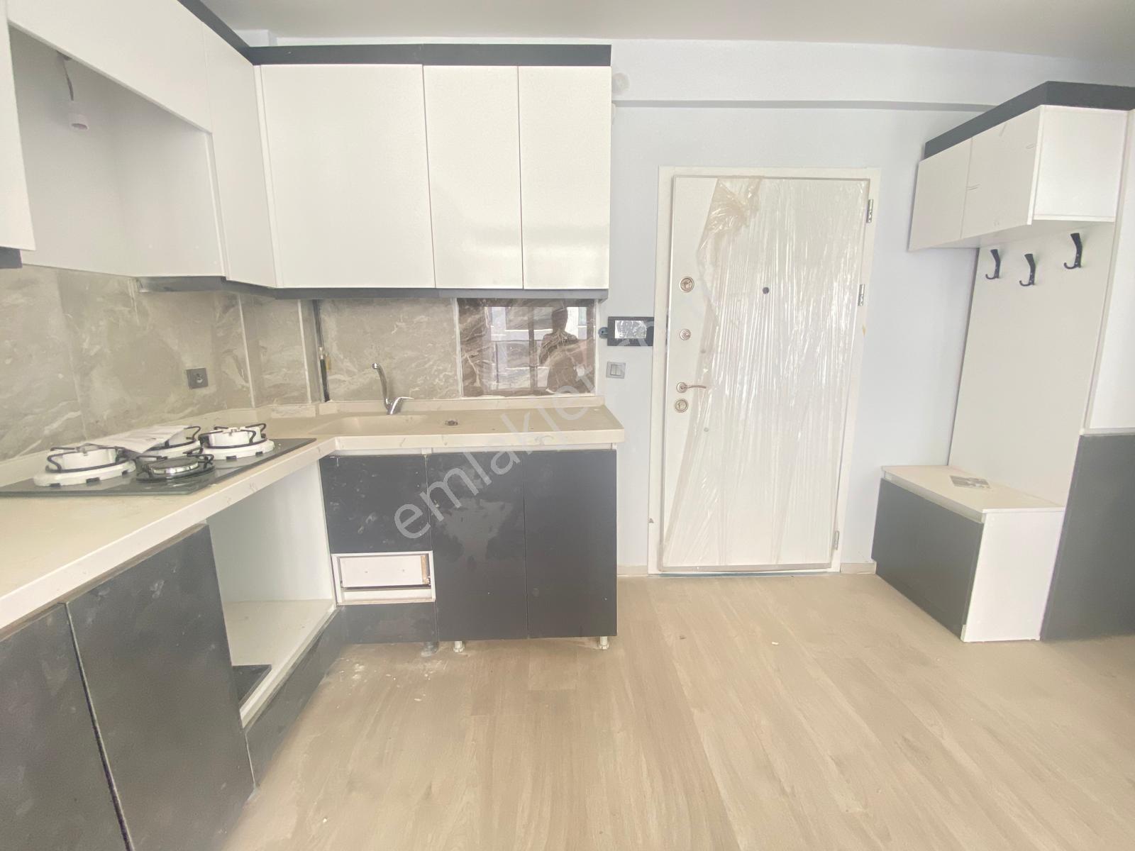 Alaçatı'dan İncek'te Uygun Fiyatlı 1+1 Kiralık Daire - Görsel 2