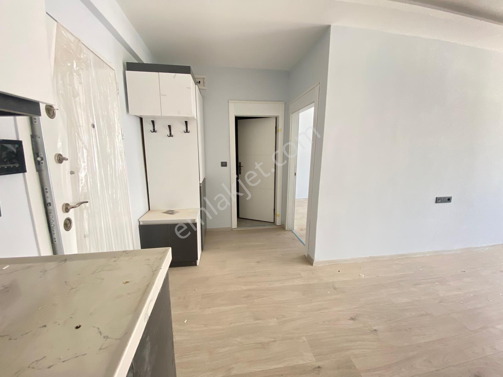 Alaçatı'dan İncek'te Uygun Fiyatlı 1+1 Kiralık Daire - Görsel 3