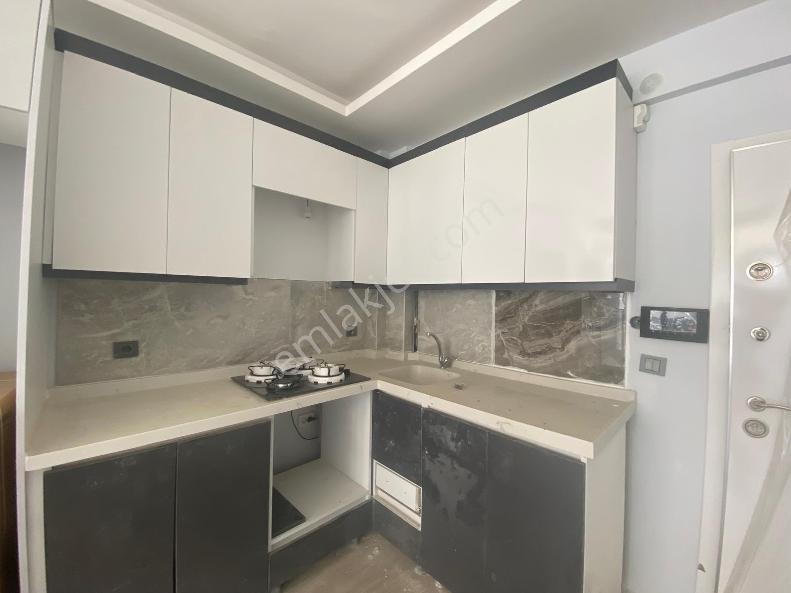 Alaçatı'dan İncek'te Uygun Fiyatlı 1+1 Kiralık Daire - Görsel 29