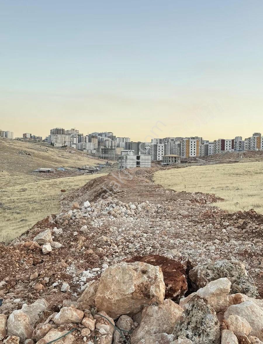 Gölbaş Emlaktan 4. Etap Toki Altında Satılık Fırsat Arazi - Görsel 2