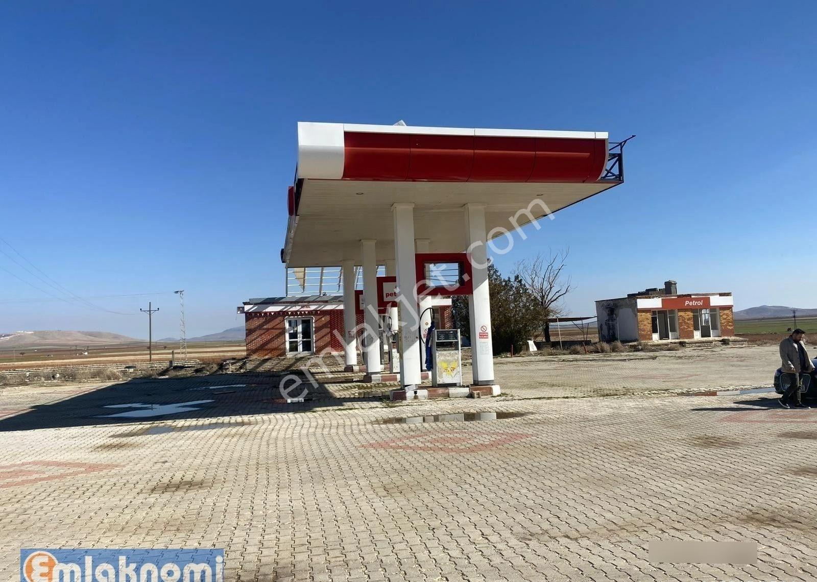 Emlaknomi'den Ana Yola Sıfır Cepheli Yatırımlık Kupon Parsel