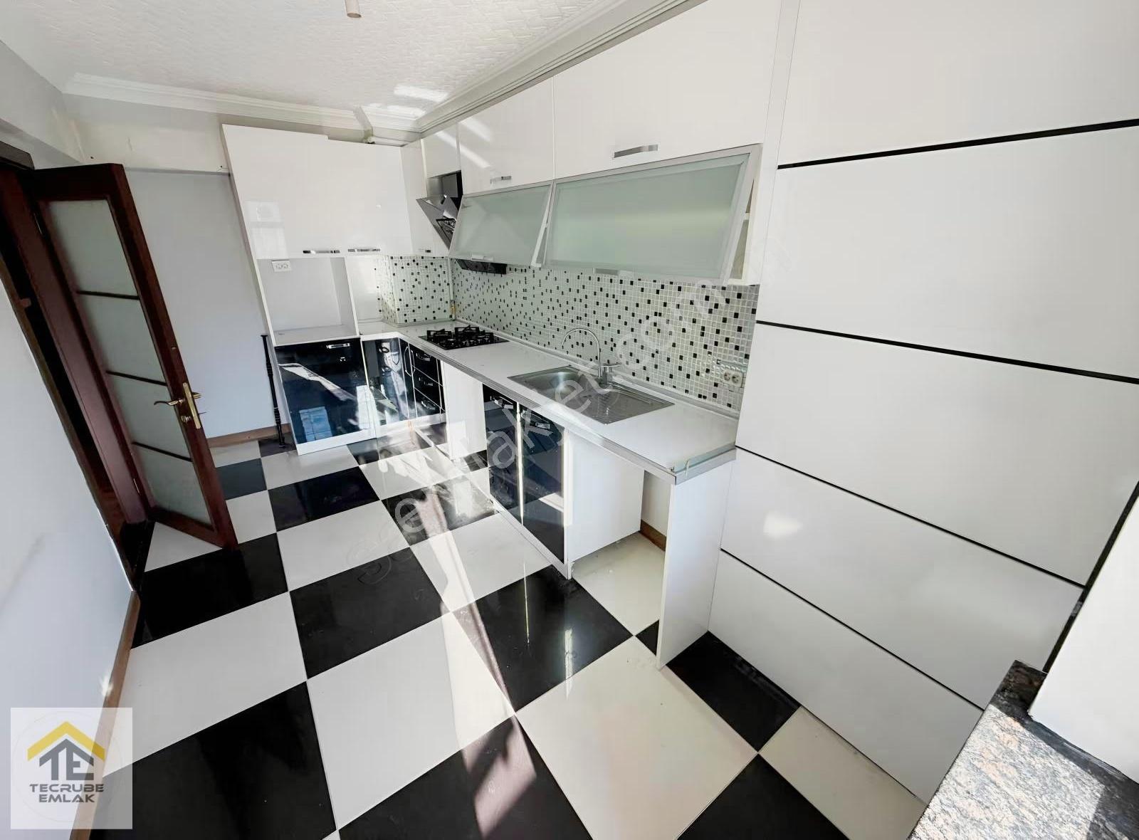 Gün Sazak Cadde Üzeri Orta Kat 3+1 Ön Cephe Full Yapılı Güney - Görsel 16