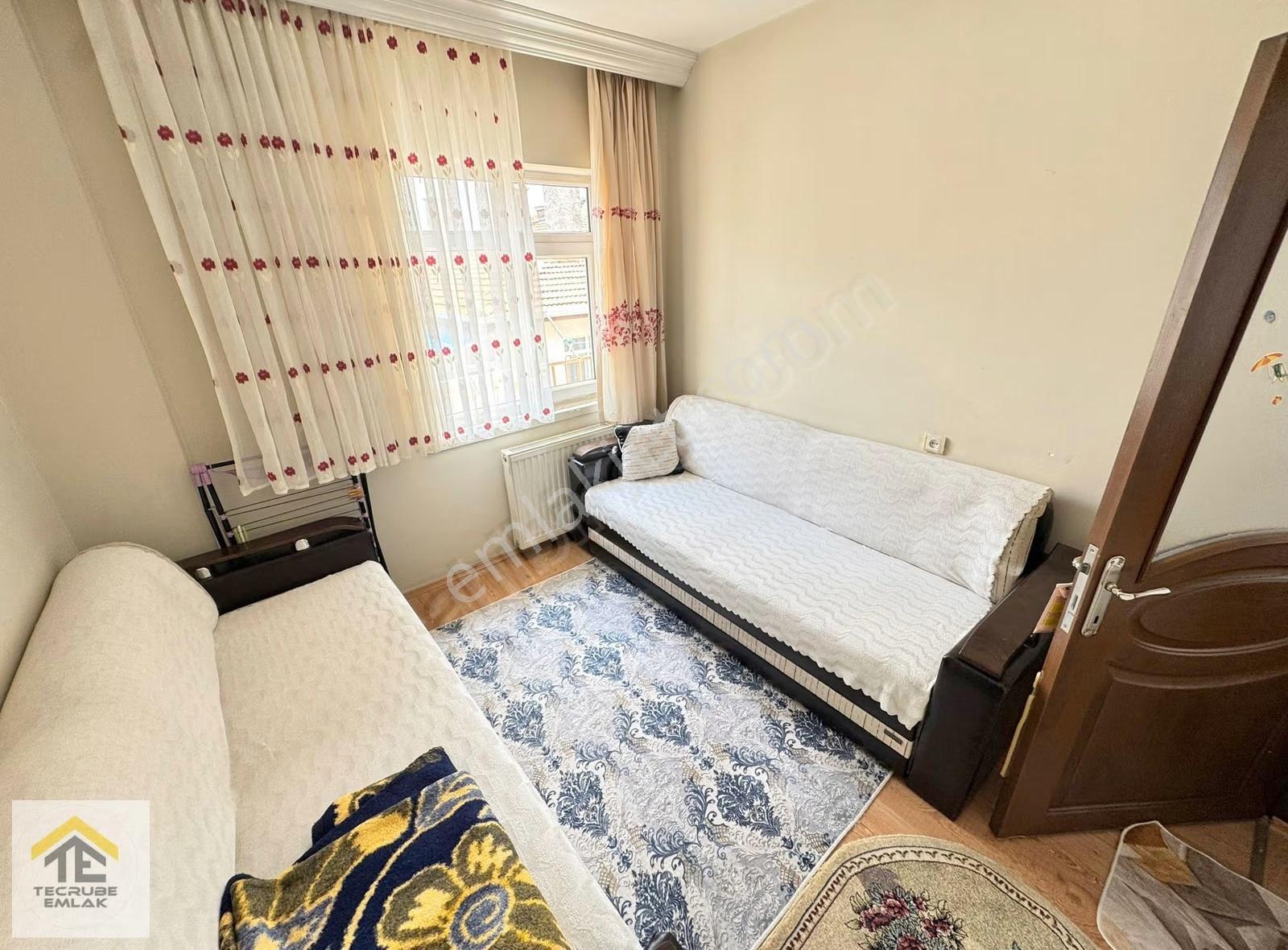 Çiçekli'de Yunus Emre Cad Yanı Katta 3+1 Önü Açık Güney Cephe - Görsel 17