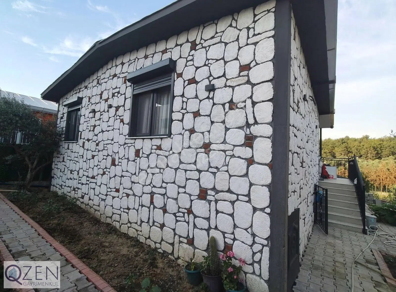 Hayallerinizdeki Huzurlu Güvenli Bahçeli Ev - Görsel 5