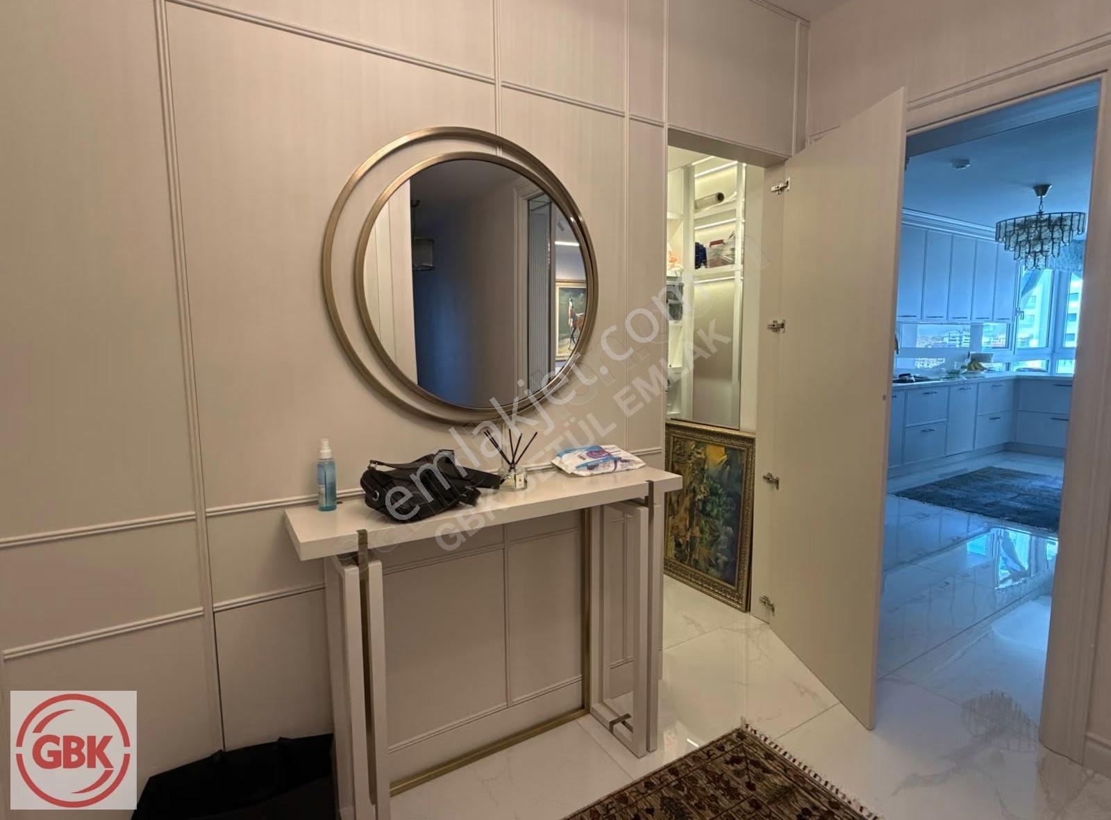 Parkoranda Yüksek Katta Göl Ve Orman Manzaralı Prestijli Daire - Görsel 12