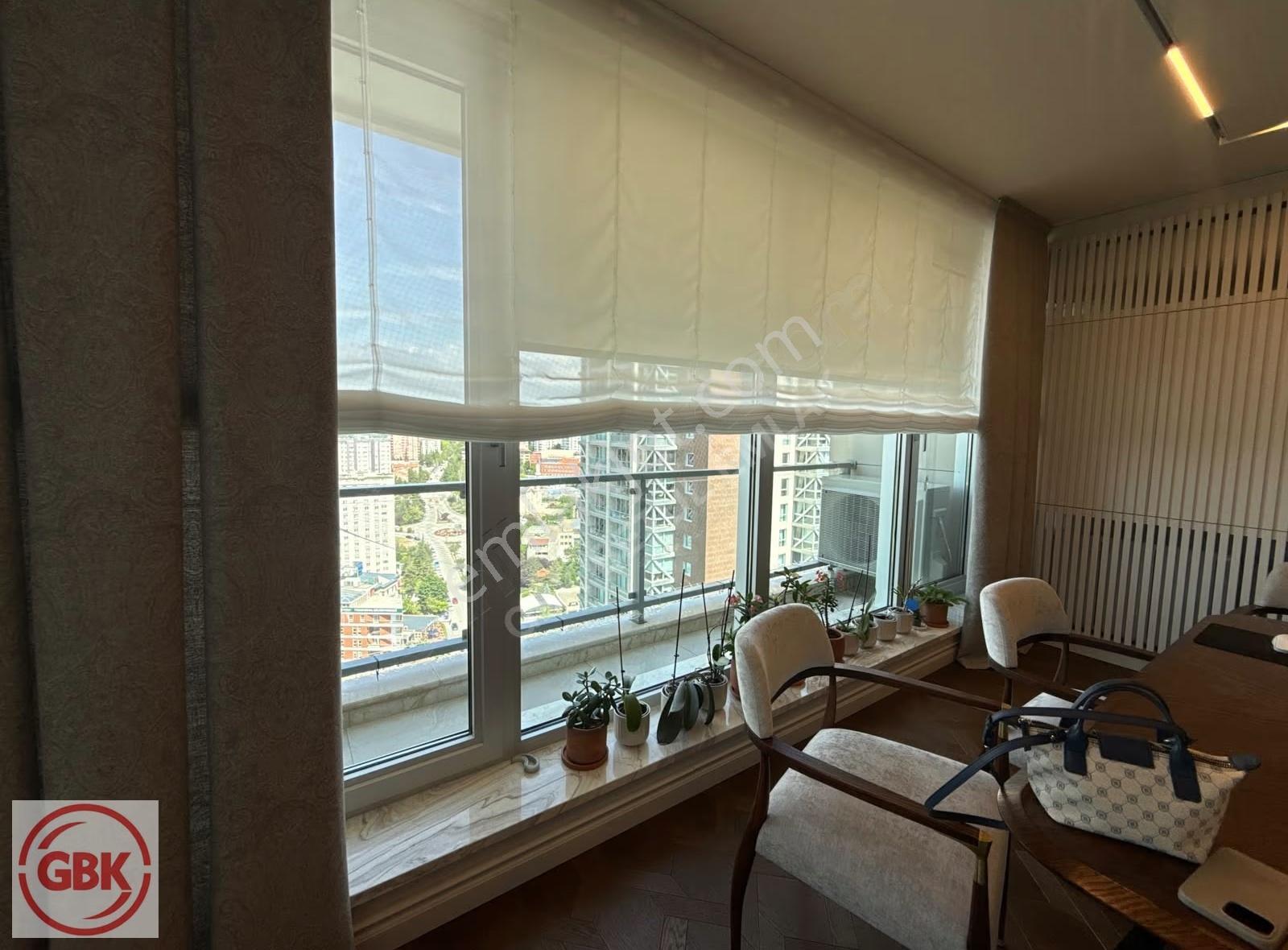 Parkoranda Yüksek Katta Göl Ve Orman Manzaralı Prestijli Daire - Görsel 5