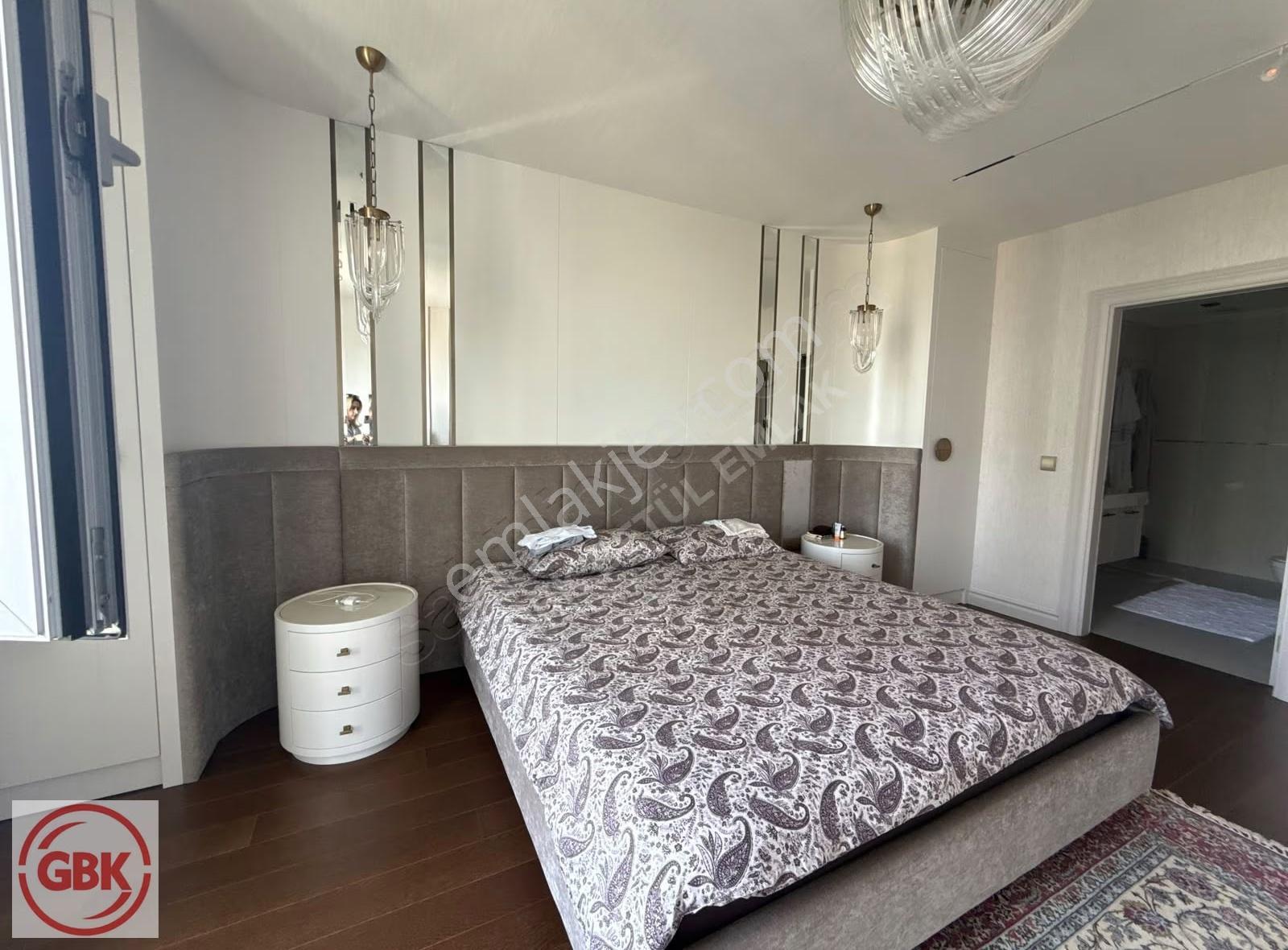 Parkoranda Yüksek Katta Göl Ve Orman Manzaralı Prestijli Daire - Görsel 24