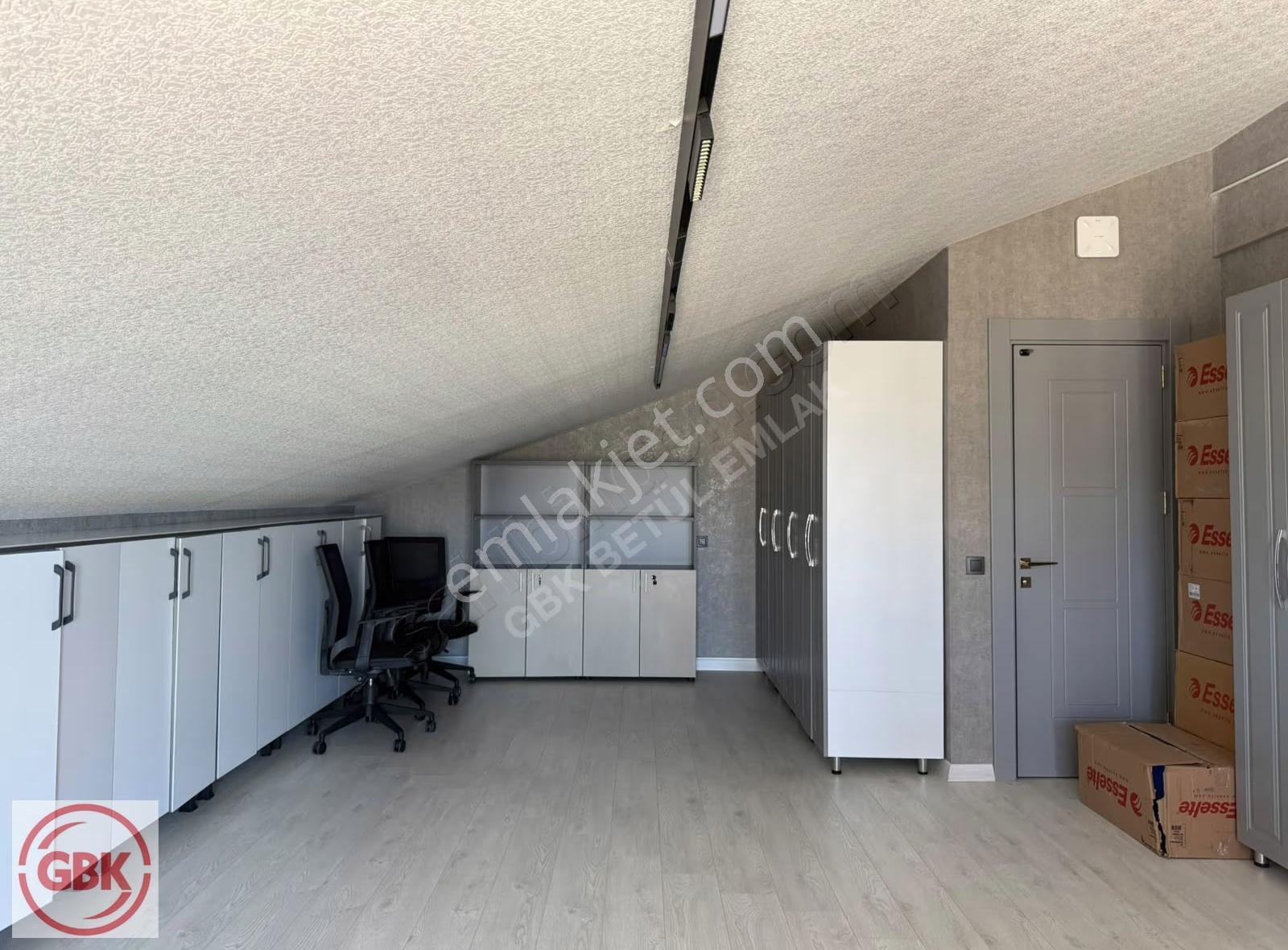 İncek'te Yeni, Modern, Bağımsız 2 Villa | Kurumsal Ofis Ve Yaşam - Görsel 11
